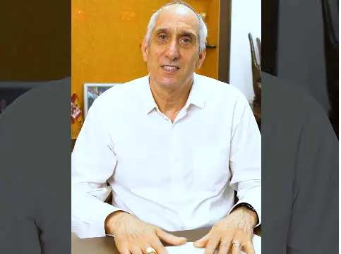 Main Video Thumbnail